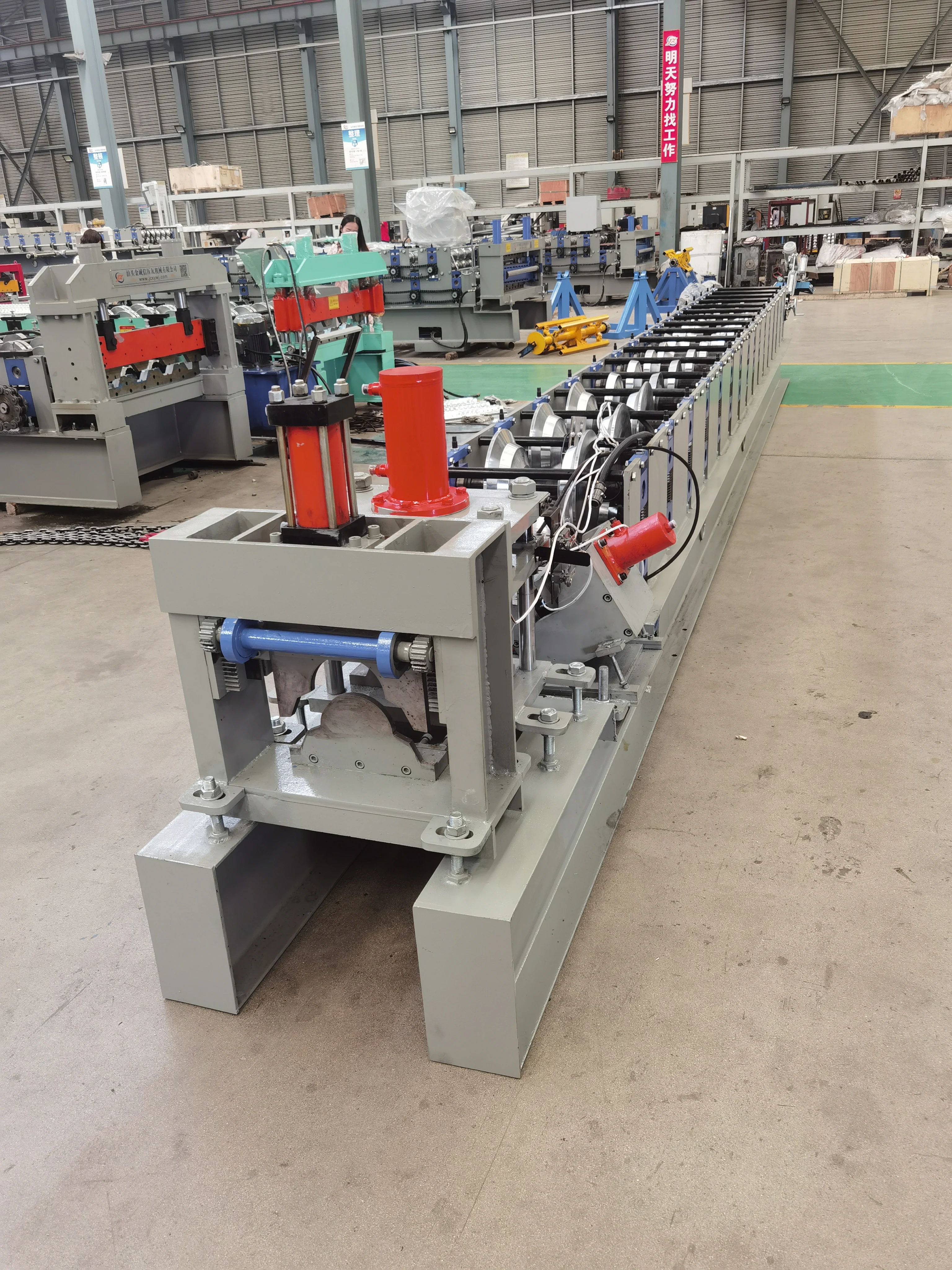 with good service ridge cape/tile roll forming machine metal steel ridge capping rolling machine in China