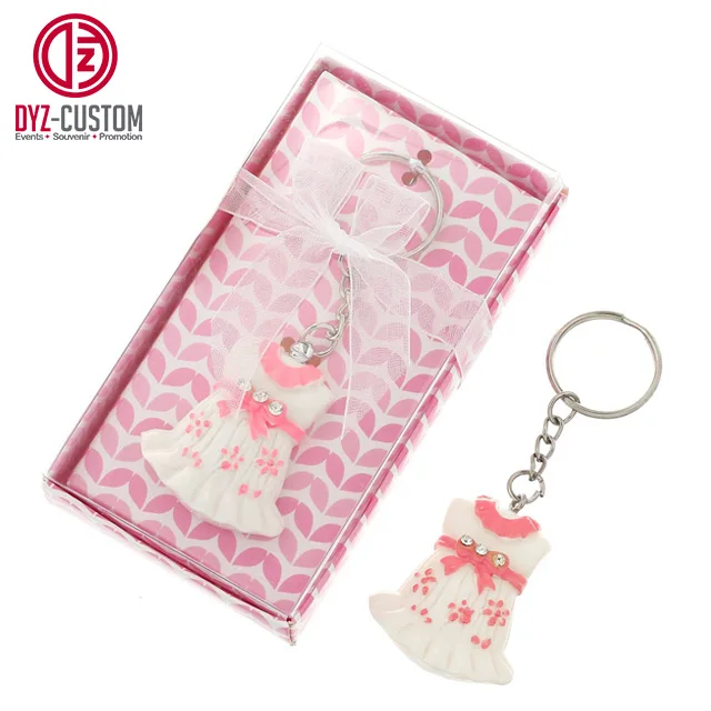 Girl Pink Dress and Boy Blue Clothes Keyrings Metal Resin Iron Baptism Souvenirs Baby Shower Favors Return Gifts in Gift Box