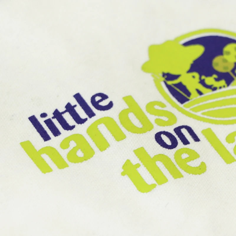 100% cotton Comfortable Soft  Apron Breathable Skin-friendly kids Apron Child Apron