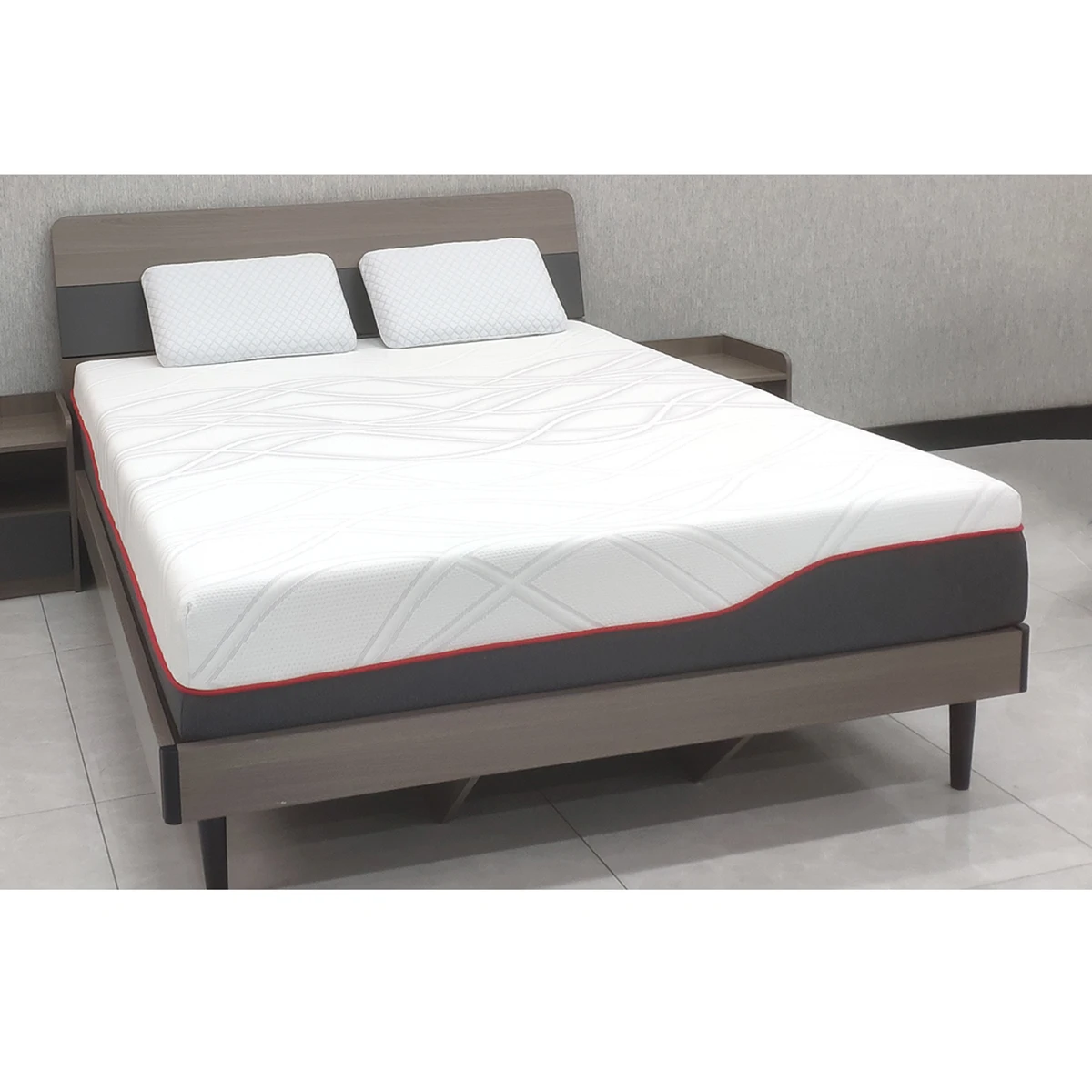 Fabric Quilted with Dacron Foam Customizable  High End Mattress Factory Price Memory Foam Supportive Foam Mattress