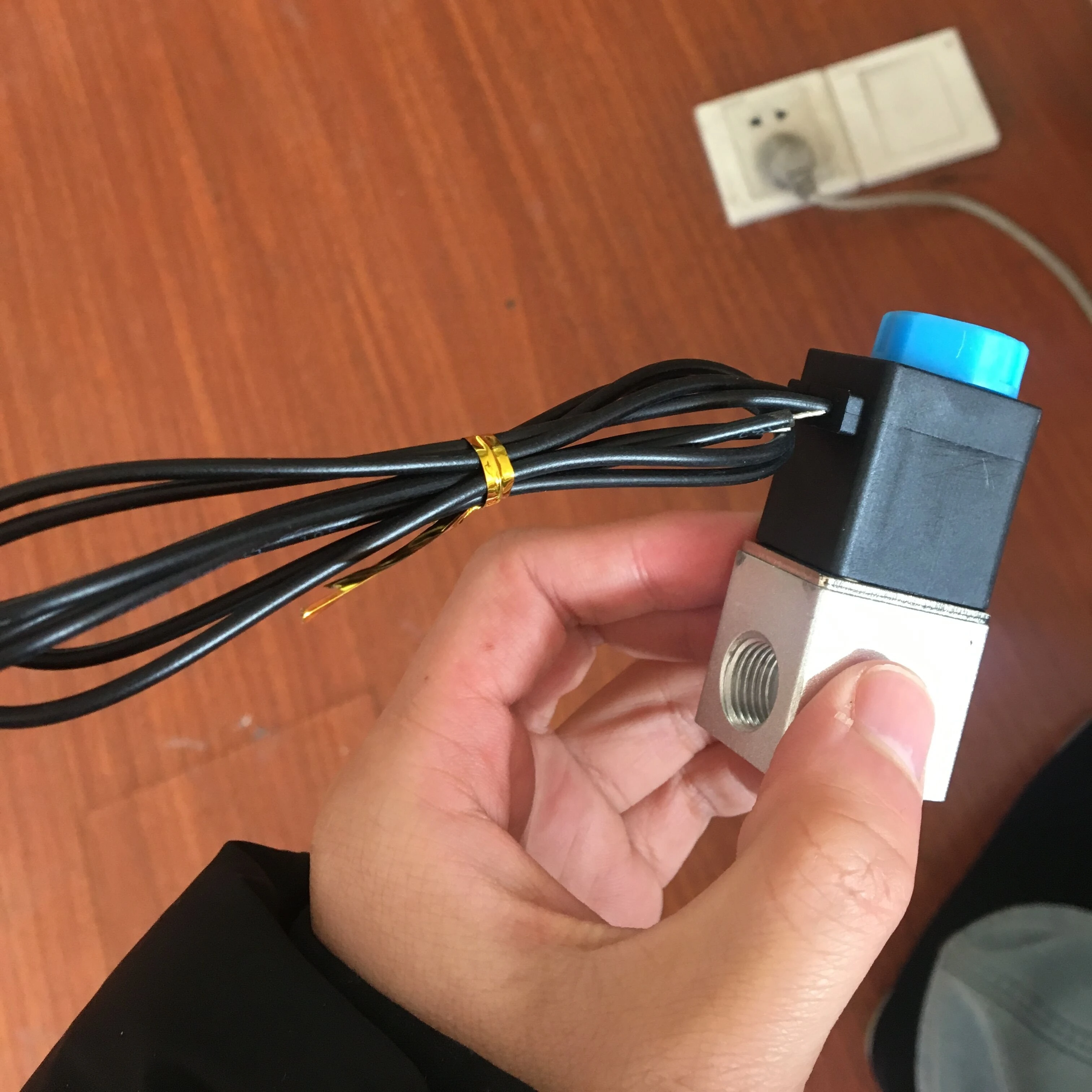 2V series 2/2way low power price high quality solenoid valve