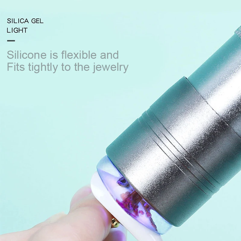 Wholesale flashlight lamp nail polish dryer UV lamp fast drying mini torch light for curing nail gel