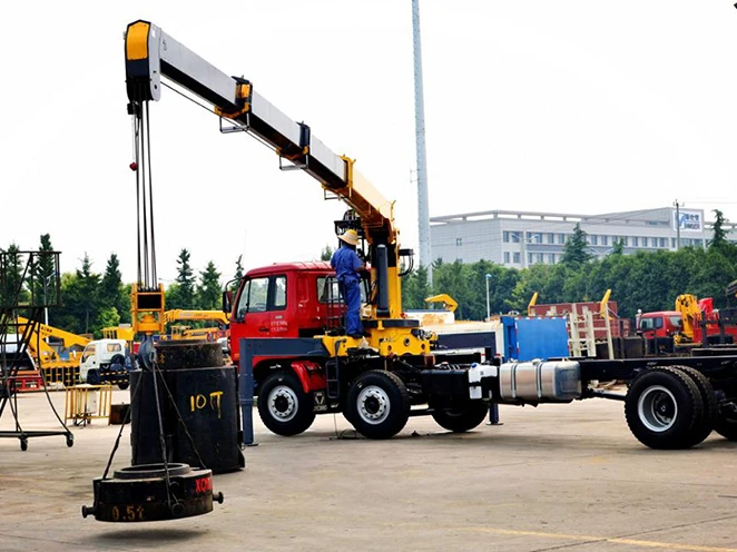 10 Ton Hydraulic Telescopic Boom Truck Mounted Crane SPK8500 knuckle boom Mobile Truck Mounted Crane