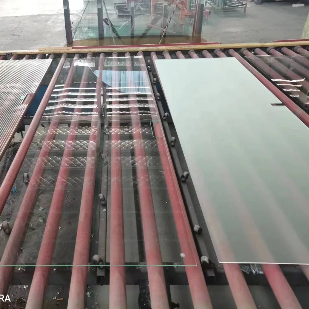 6mm  8mm 10mm low iron tempered glass
