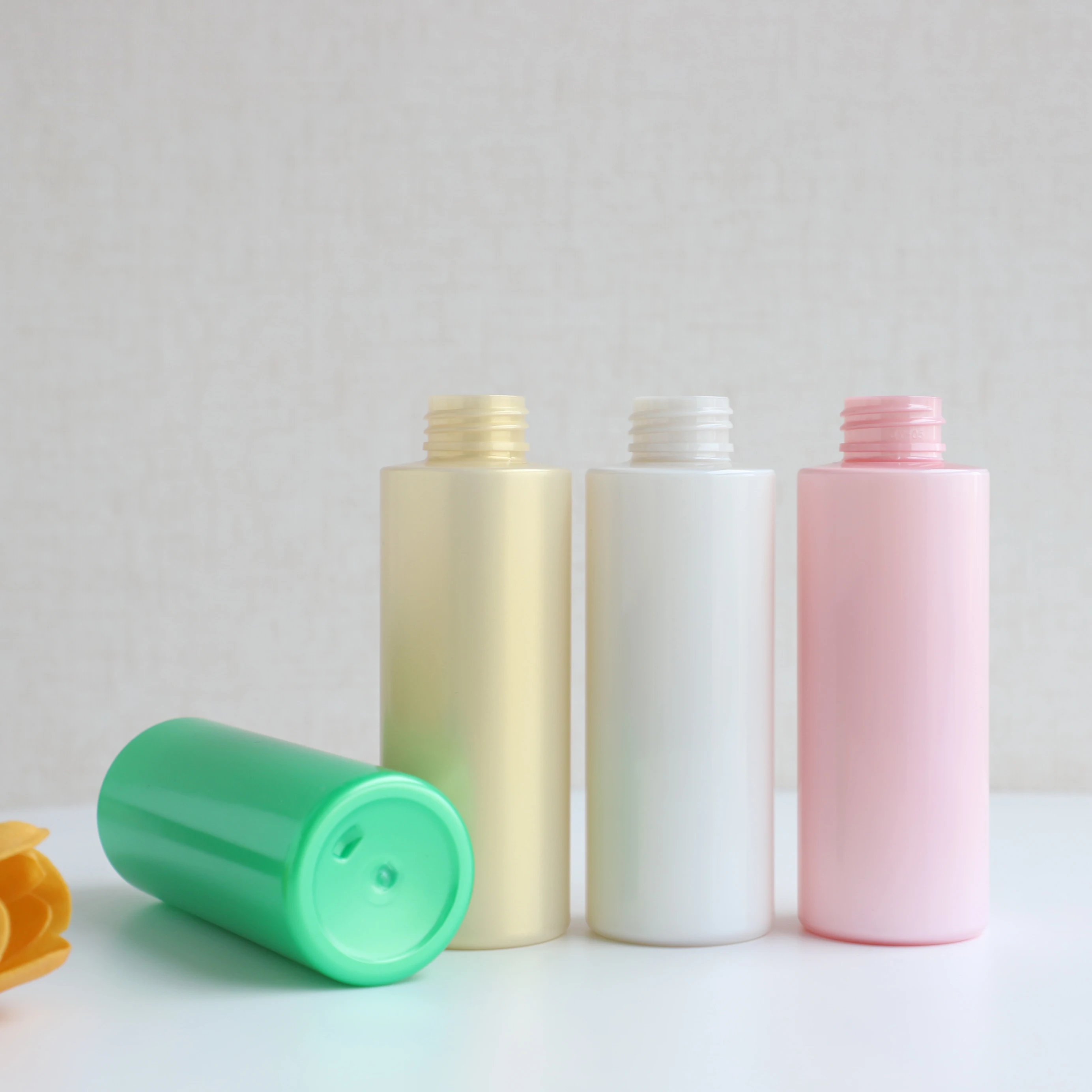 120ml Empty Plastic PET Flat Shoulder Toner Lotion Bottle Spray Bottle for Cosmetic