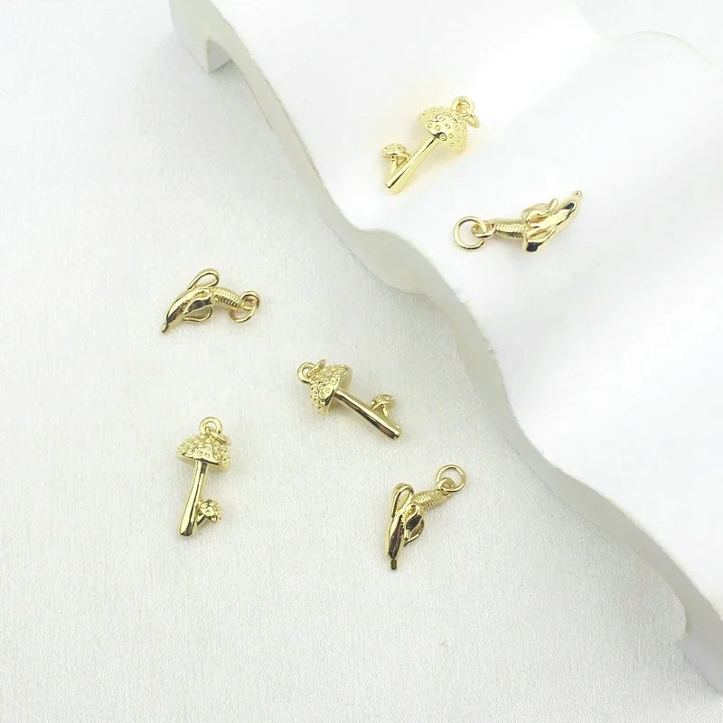 CH-JDP0818 Classic Gold Plated Copper Pendant Cute Mushrooms/Banana Charm Fashion Necklace Charm Jewelry Accessory Wholesale