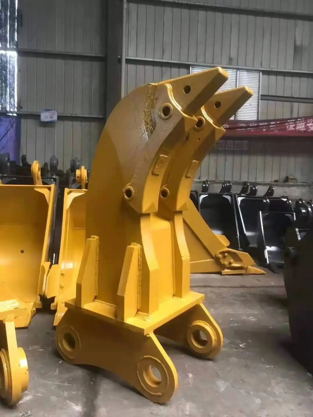 SANY Doosan CAT One Tooth Excavator Ripper Hydraulic Vibrate Ripper of Excavator Attachments