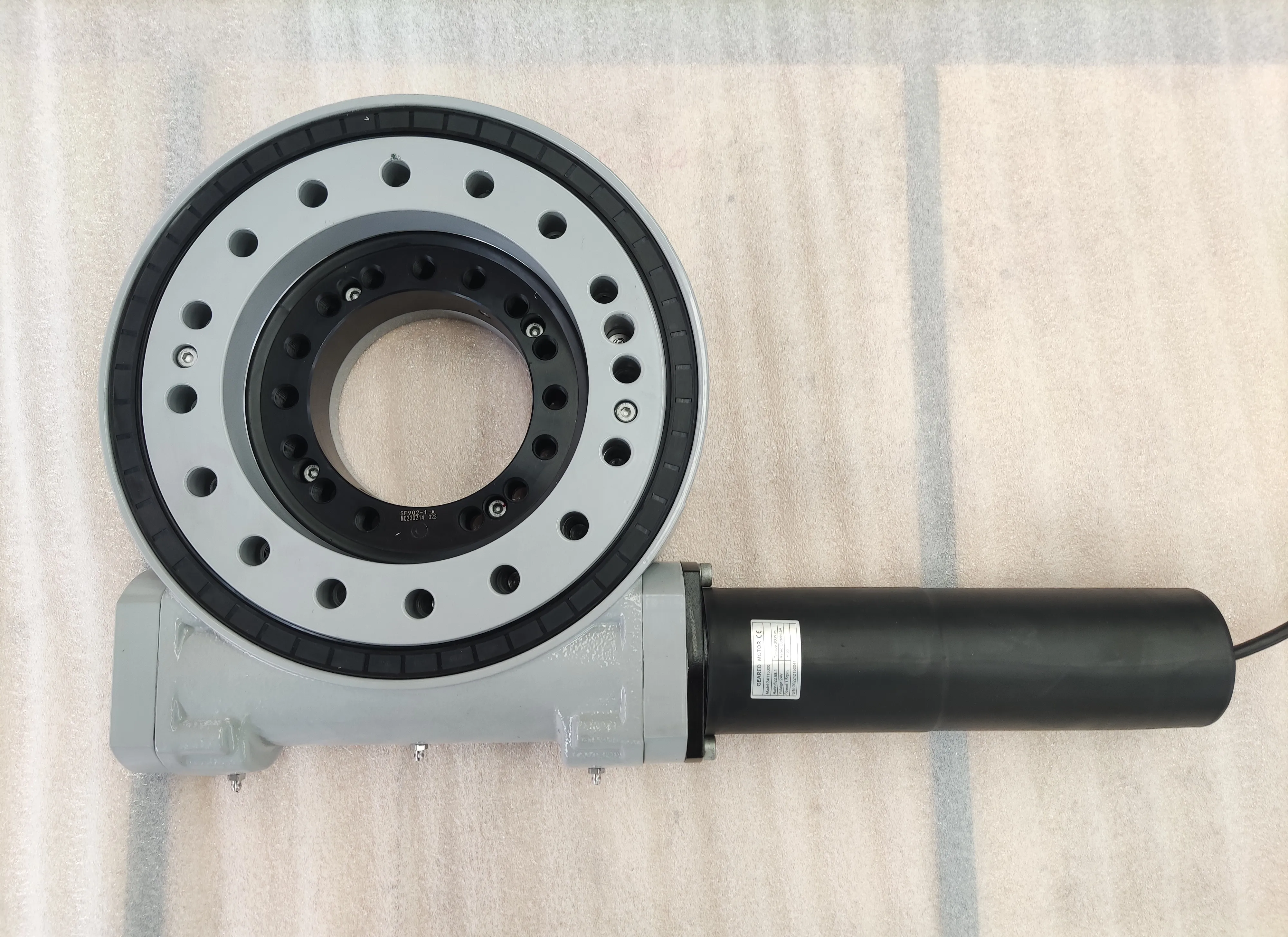 Manufacturer Direct SE9 High Precision Planetary Slewing Drive for Solar Tracking Systems, Large Torque & Low Noise