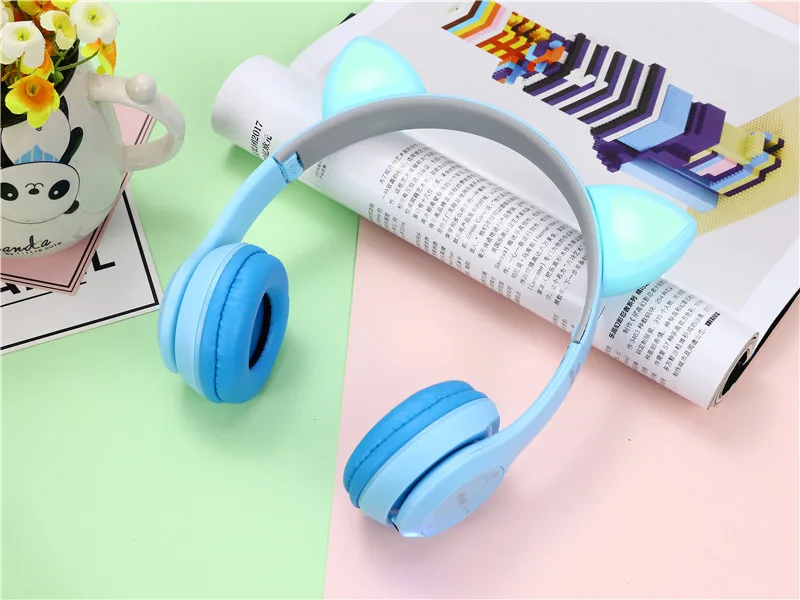 Wholesale price Y47 Wireless Headphones Cat Ears Headset Gaming Noise Canceling Stereo Bass BT Earphone LED color light