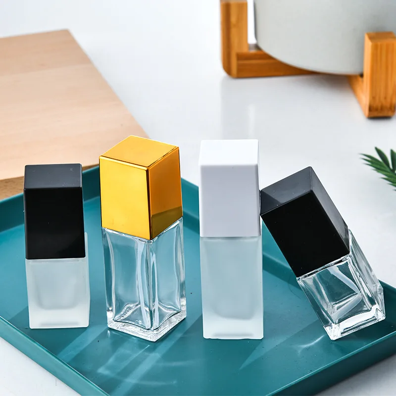 20ml 30ml 15ml Wholesale Glass Lotion Bottle Customized Liquid Foundation Pump Bottle Container For Cosmetic Packaging