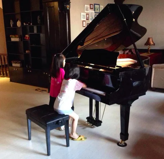 
Middleford Black Baby Grand Piano 