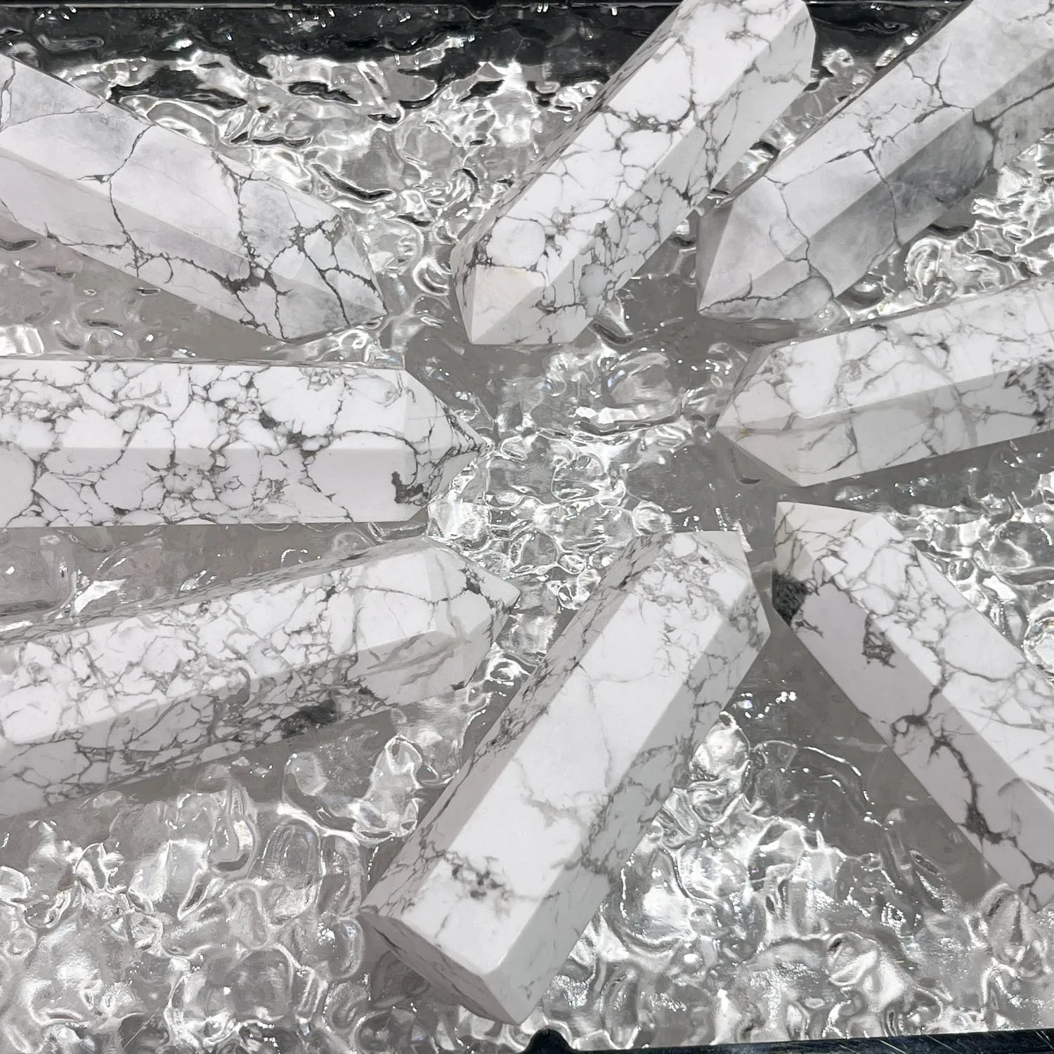 Wholesale Howlite Obelisk Crystal Tower Natural Howlite Point Crystal Stone Tower for Energy and Meditation