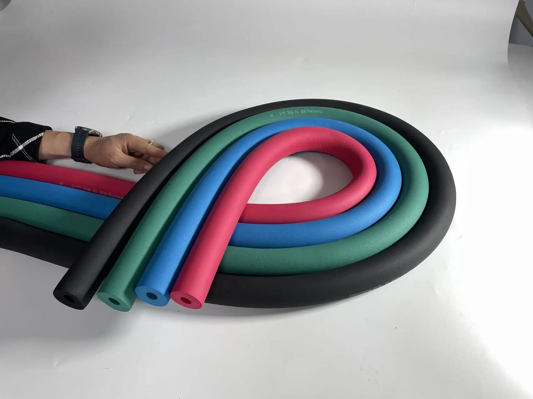 User-Friendly 30feet Insulation Material Pipe Factory-Priced 1/2-1/4 Inch Rubber Foam Tube Heat Insulation Materials