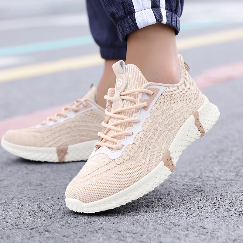 China Sport Shoes Lace Upper Soft Collar New Spring Style Sport Shoes Ladies Sneakers Fashion