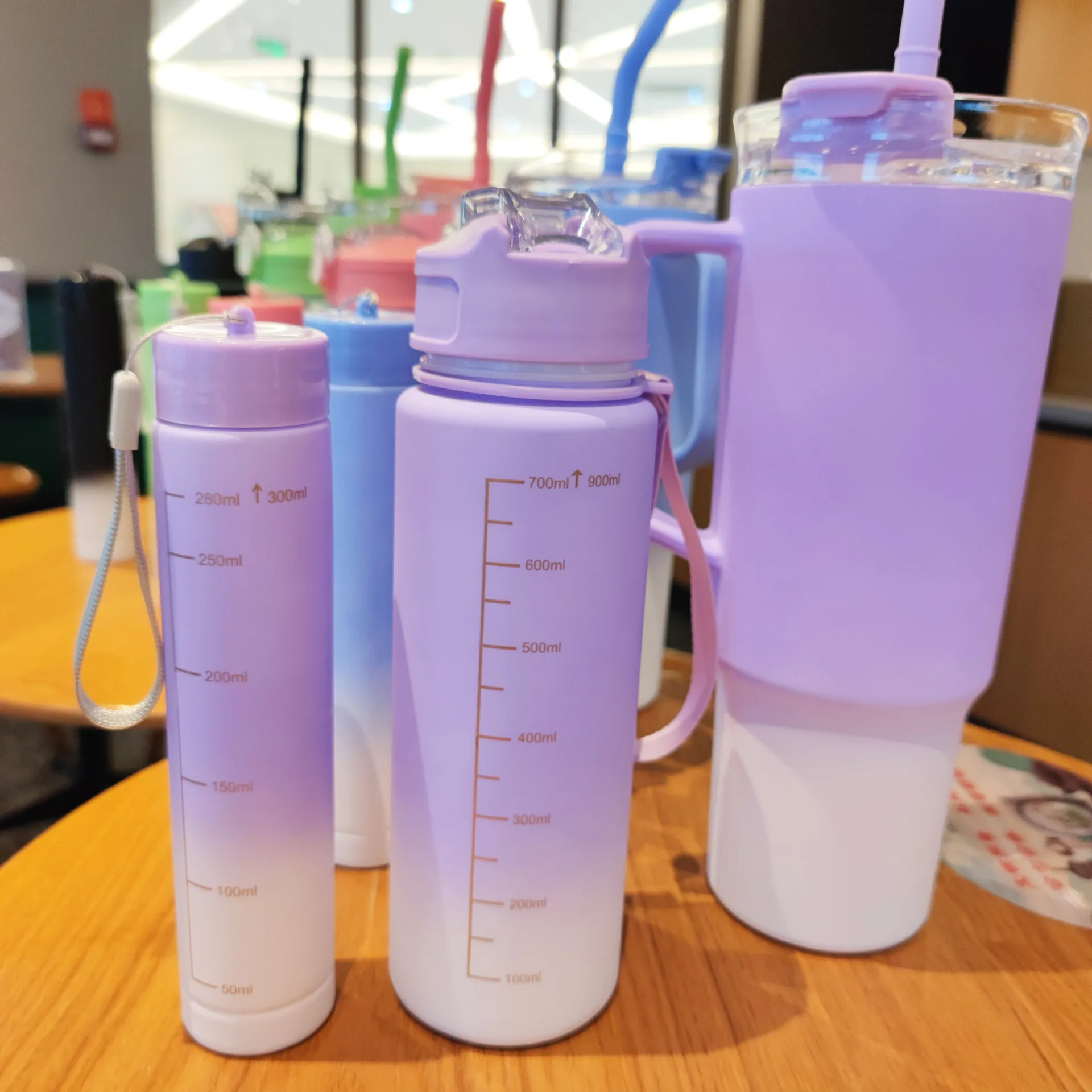 Popular Products 2024 3 in 1 Water Bottle 3Pcs/Set Gym Pop Handle Plastic Fitness Motivation Water Bottle With Straw
