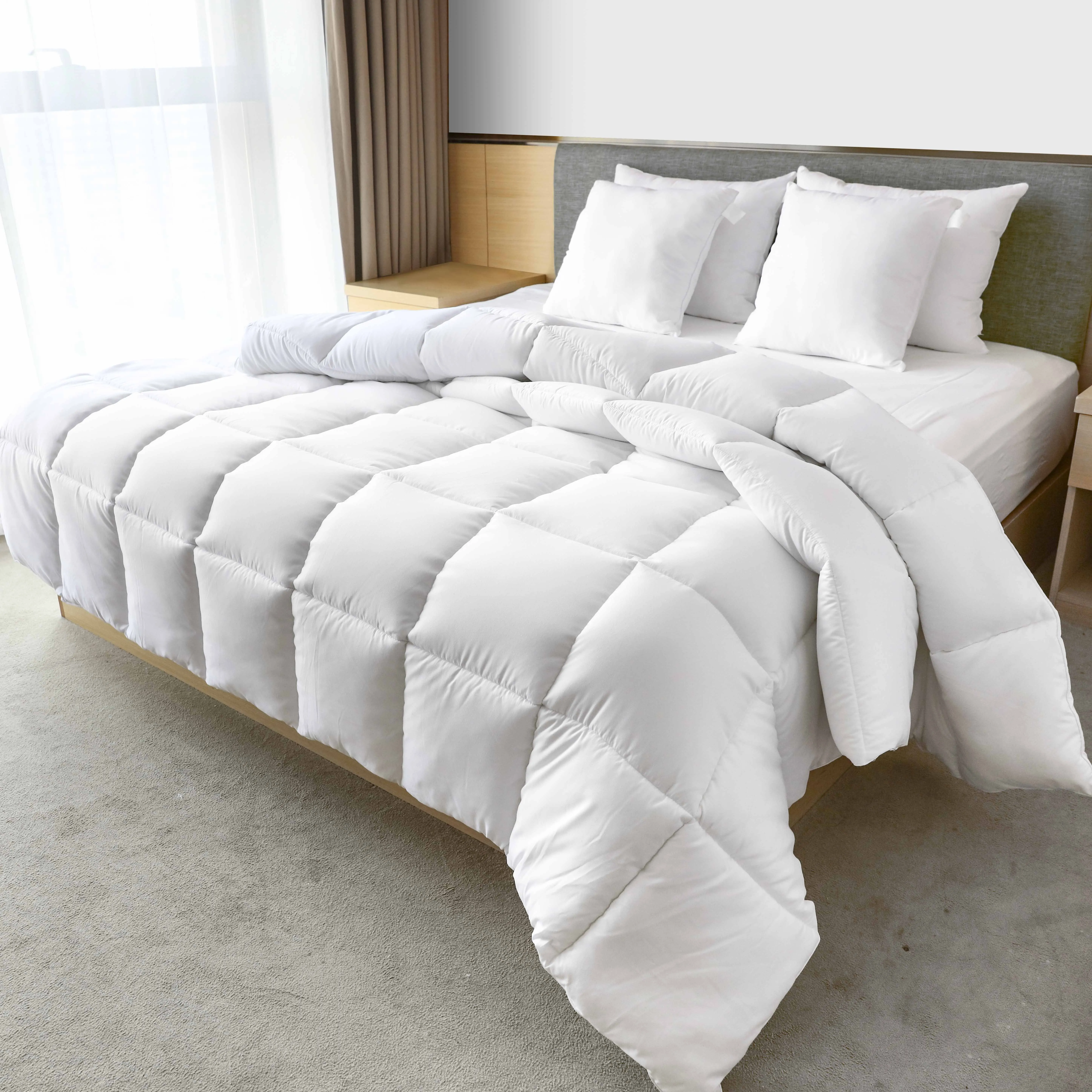 Mea Cama Brand Stock Down Alternative Polyester Comforter Queen Size by White Color