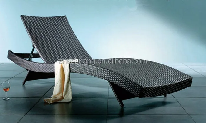 Waterproof outdoor swimming pool sun lounger rattan beach chair in hot sale