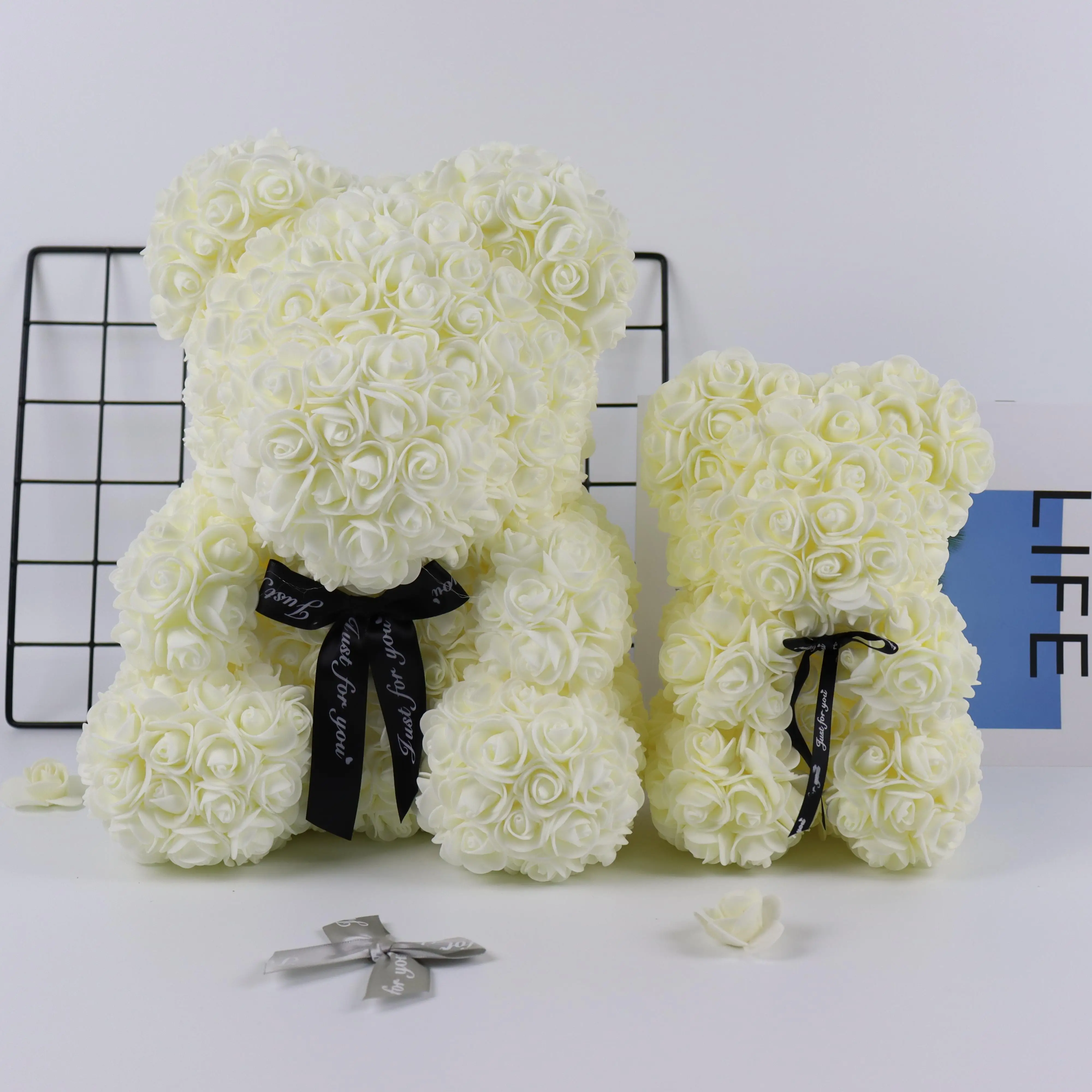 2024 wholesale 16 inches/40cm Rose Teddy Bear With Box, Artificial Flower for Valentines, Wedding, Christmas Gifts, Decoration