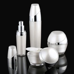 Cosmetic Suits Acrylic Emulsion Bottle  Elite Fluid Bottle