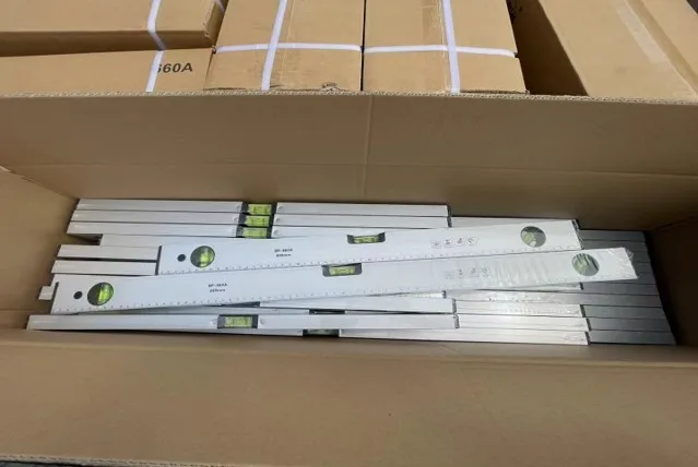 Wholesale High-Quality White 100cm Level Ruler Portable Hand Tool Level Ruler