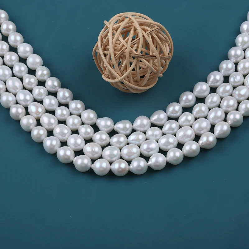 Wholesale 7-9/9-11/10-11mm White Color Drop Shape Baroque Natural Freshwater Pearl Strands