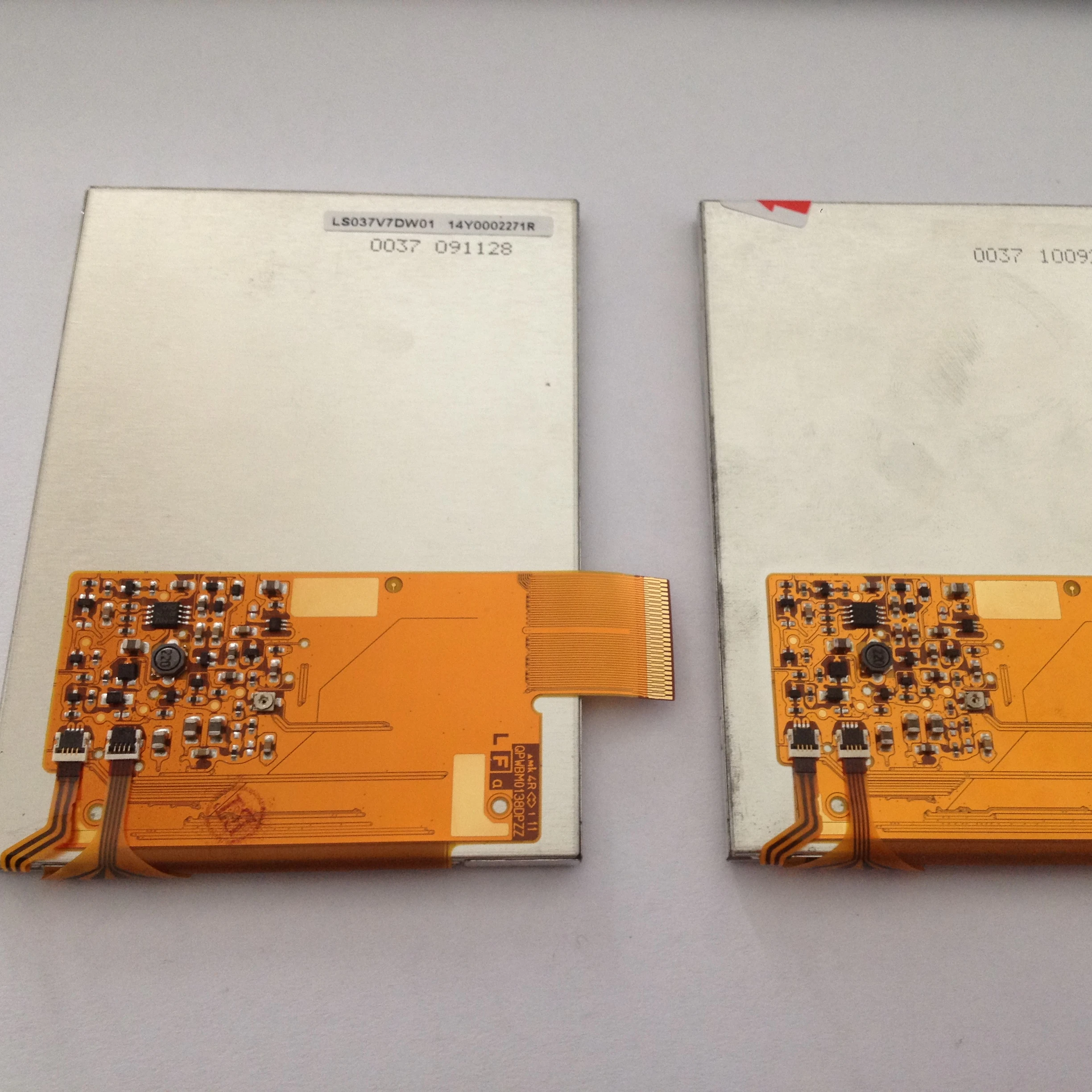 игинальный новый в наличии 3,7 дюймов ЖК-экран 480*640 трансфлективный параллельный интерфейс RGB для GPS устройства LS037V7DW01