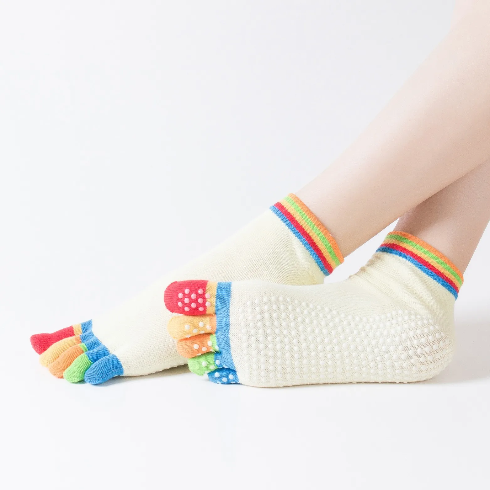 Wholesale Breathable Rainbow 5 Finger Socks Pillates Women Non-slip Toe Grip Yoga Socks