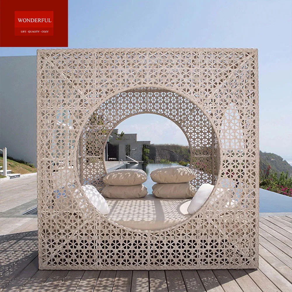 High quality wicker garden furniture outdoor rattan poolside  chaise lounger