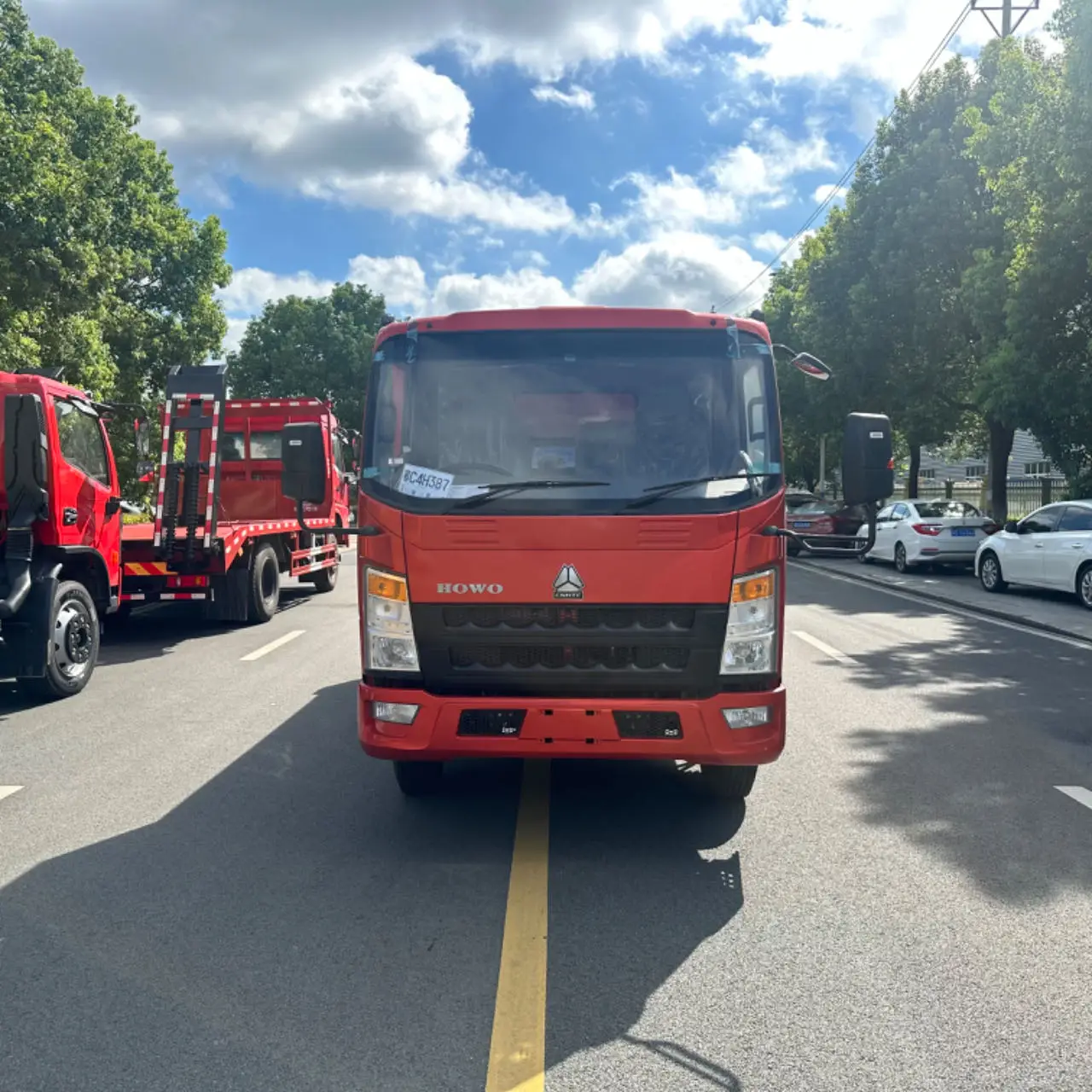 Самосвал Sinotruk Howo 4*2 с механической коробкой передач однорядный дизельный топливо вместимостью 5 тонн новый сегмент легких грузовиков Yuchai