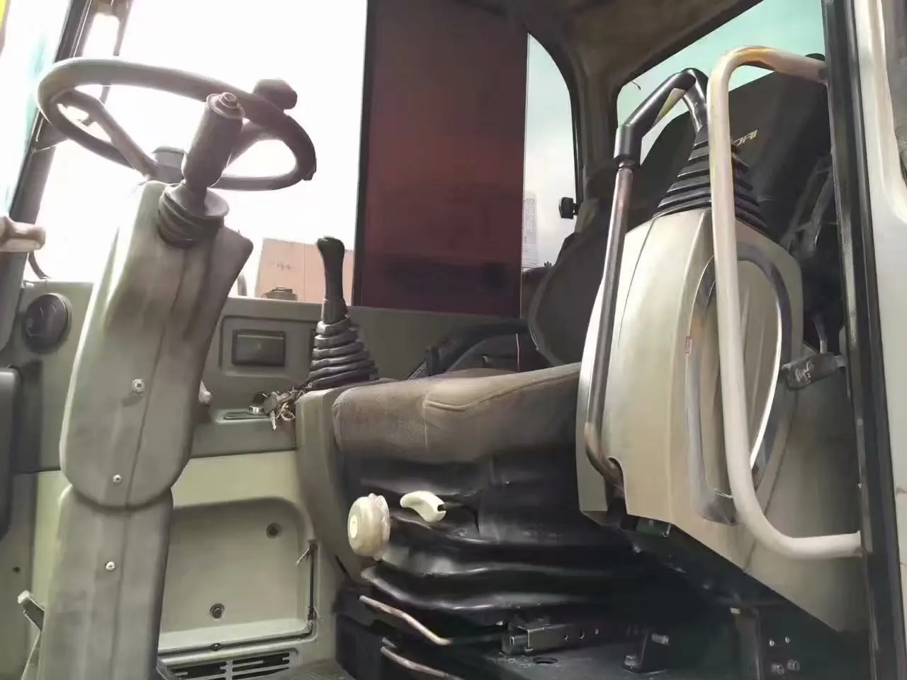 Used Hyundai 6 Ton Wheel Excavator Hyundai 60w-7 Mini Excavator Earth Moving with Good Condition