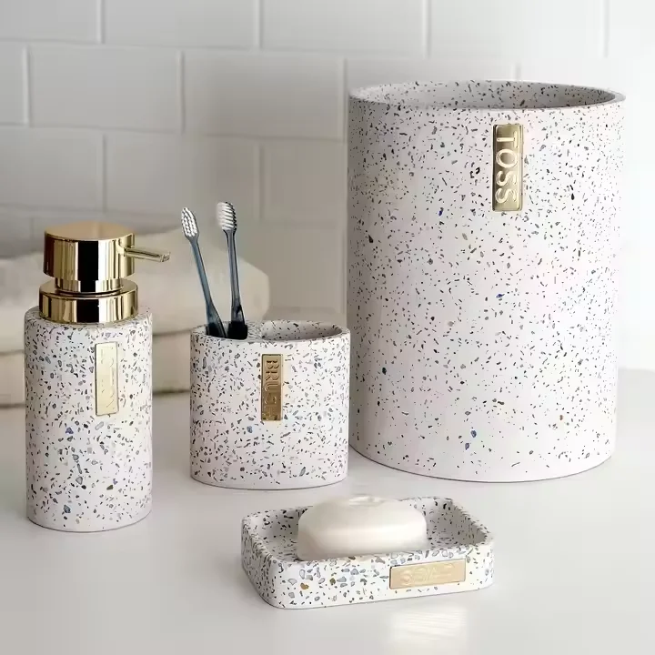 Nordic Stylish Hotel Polyresin Bathroom Set  Home Decor Chinese Supplier Modern Resin Bathroom Accessories Set