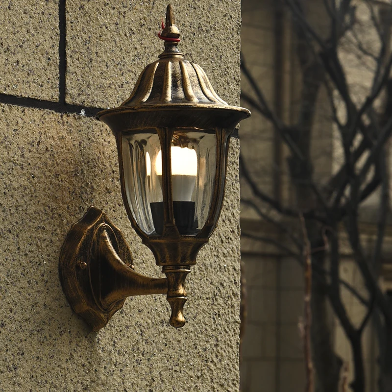 European Style Antique Garden Lights Used for Villa Garden Corridor Decoration Outdoor Light LED 220V 80 Aluminium Power on 85