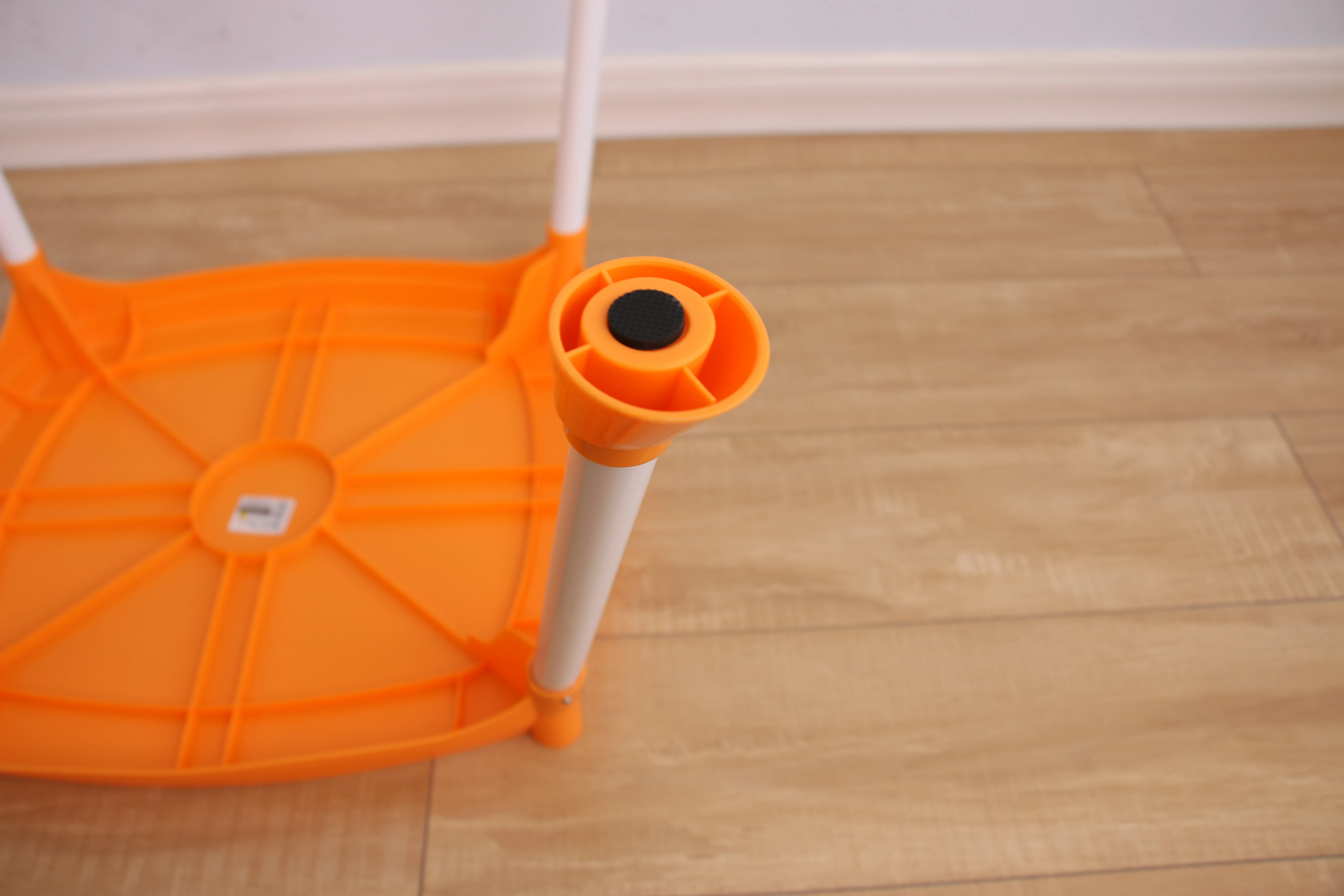 OEM Cheap Baby feeding high chair plastic portable baby high leg feeding chair with safety belt Dining Chair