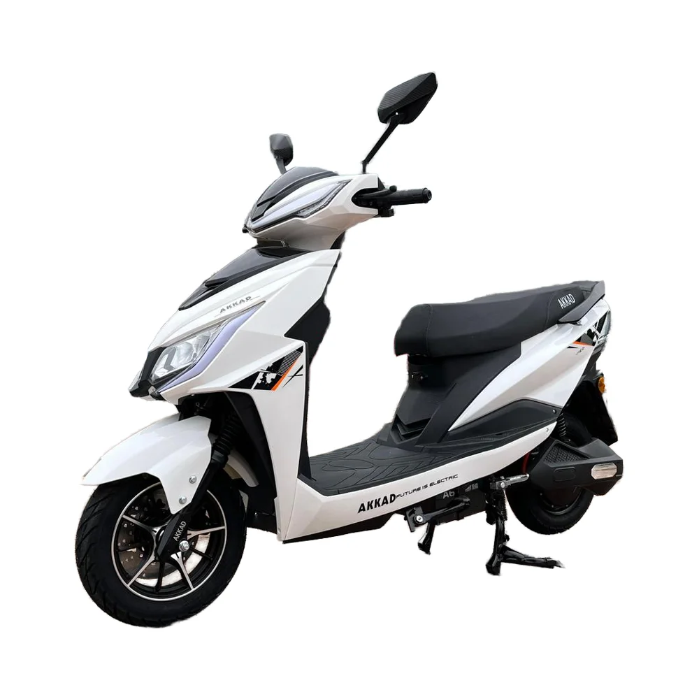 Hot Fashion 2000W Electric Moped Modern 60v Streetbikes Electric Scooter for Adults Racing Pedal Motorcycle Design