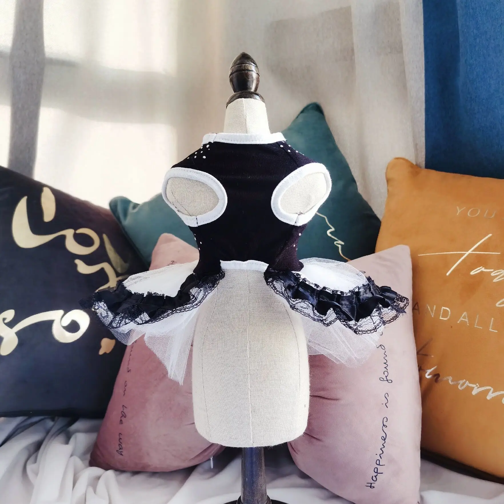 Factory wholesale pet clothes Dog Skirt Pet Wedding Dress Cotton Lace Lace Dog Cat Wedding Dress