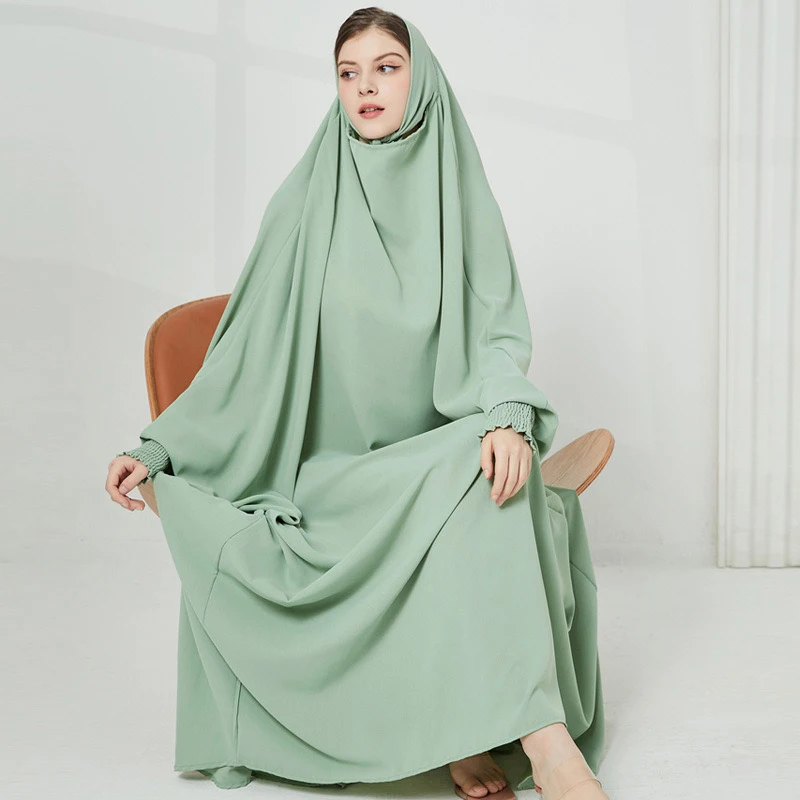 Popular Muslim Clothing Fabric Polyester Satin Solid Color Customizable Pattern Robe Fabric