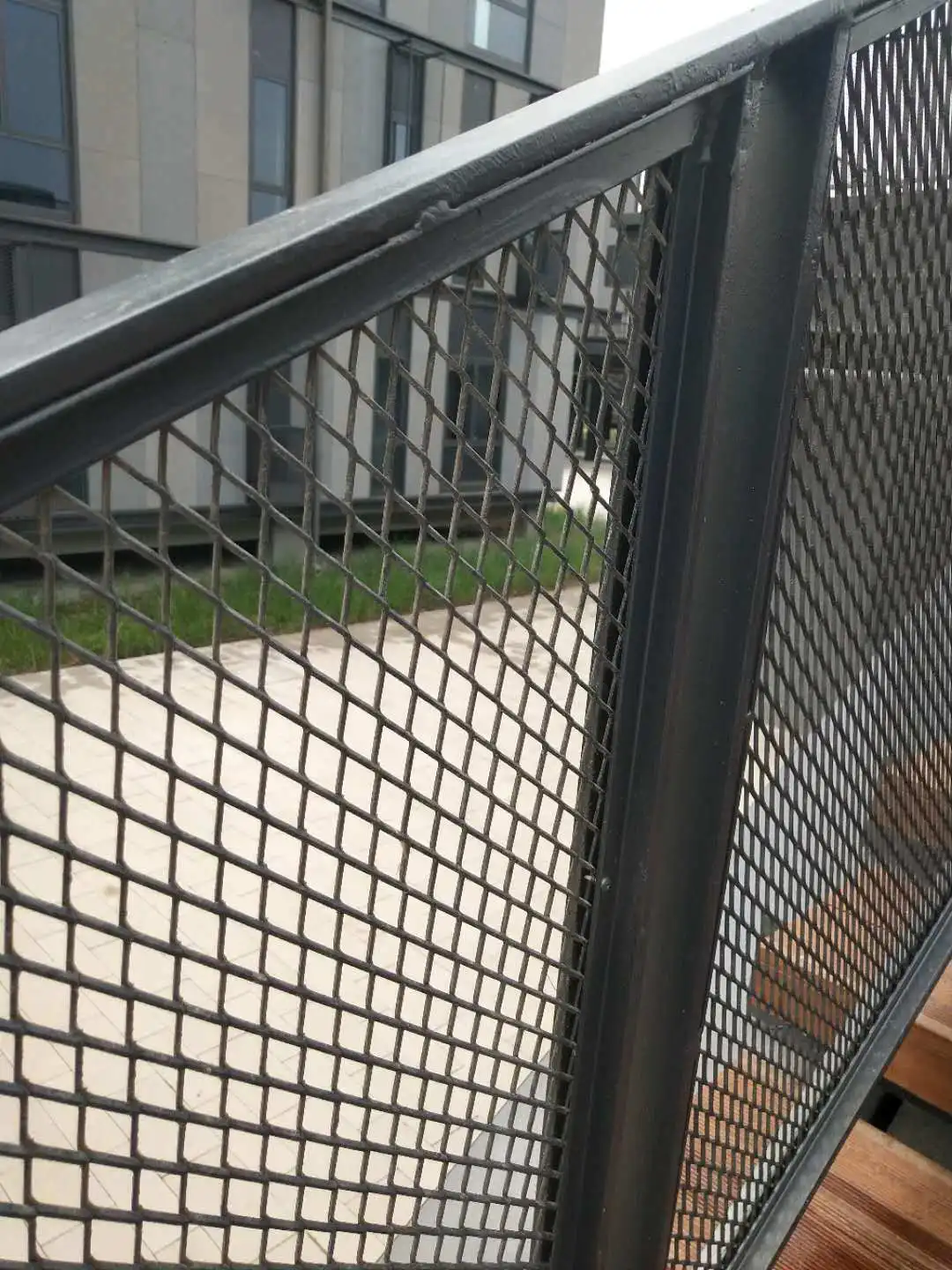 Australia expandable container house expanded metal mesh sheet metal grating