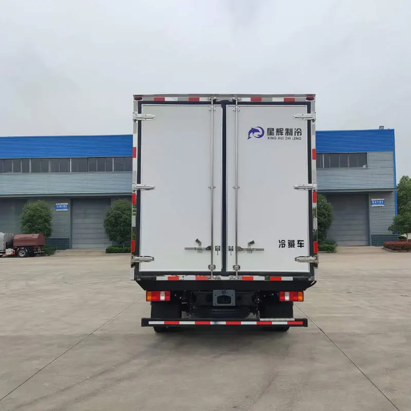 HOWO 4X2 Small Van Trucks-Refrigerator Truck   for Sale