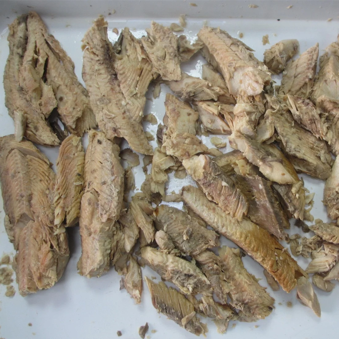 Smoked Canned Salmon Bone-less And Skin-less