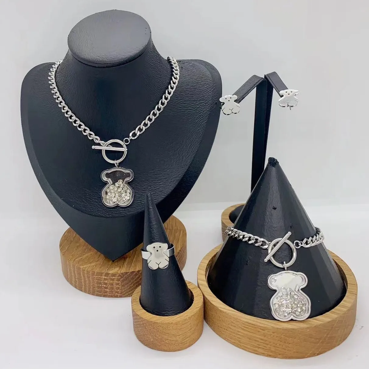 Thick Stainless Steel Jewelry Wholesale Cute Bear Earnail Pendant Necklace Set Womens Jewelry Series