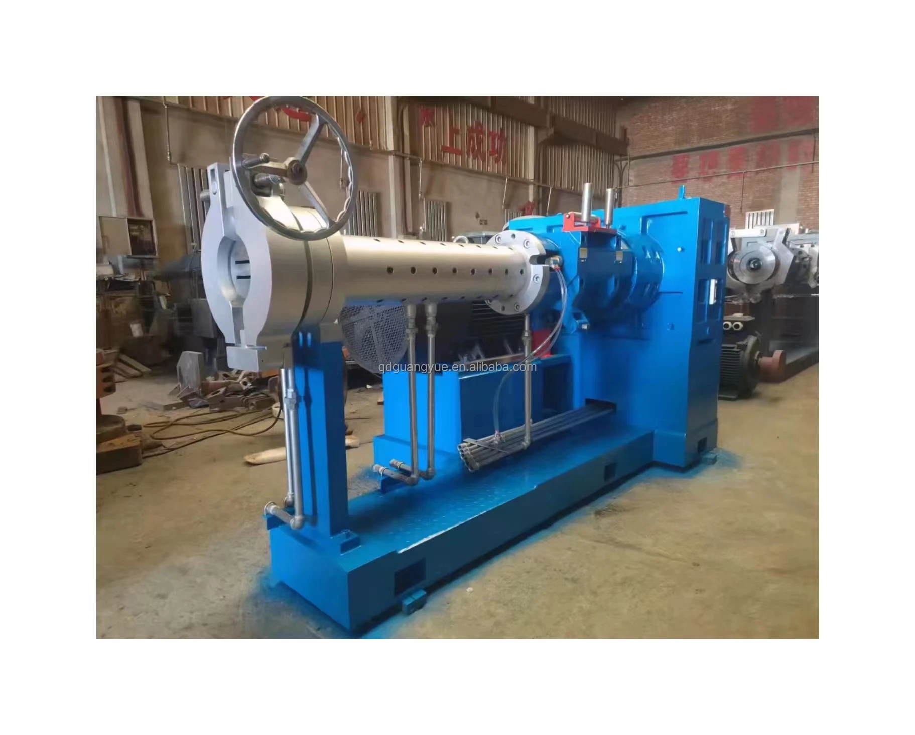 Горячая корма толщина протектора экструдер машина