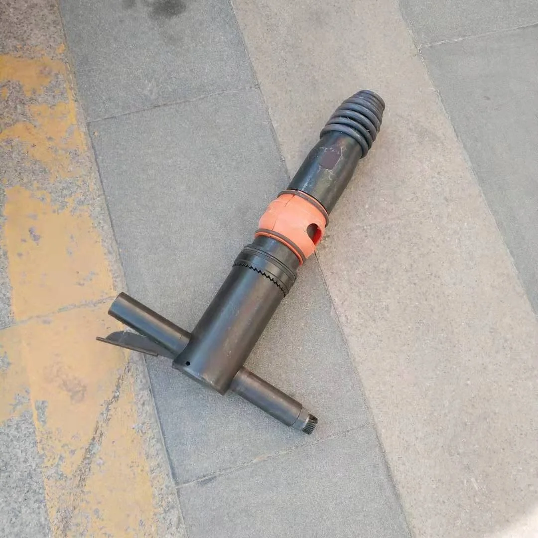 Hot sale G20 pneumatic pickaxe adopts popular pressure handle type opening and closing device design.