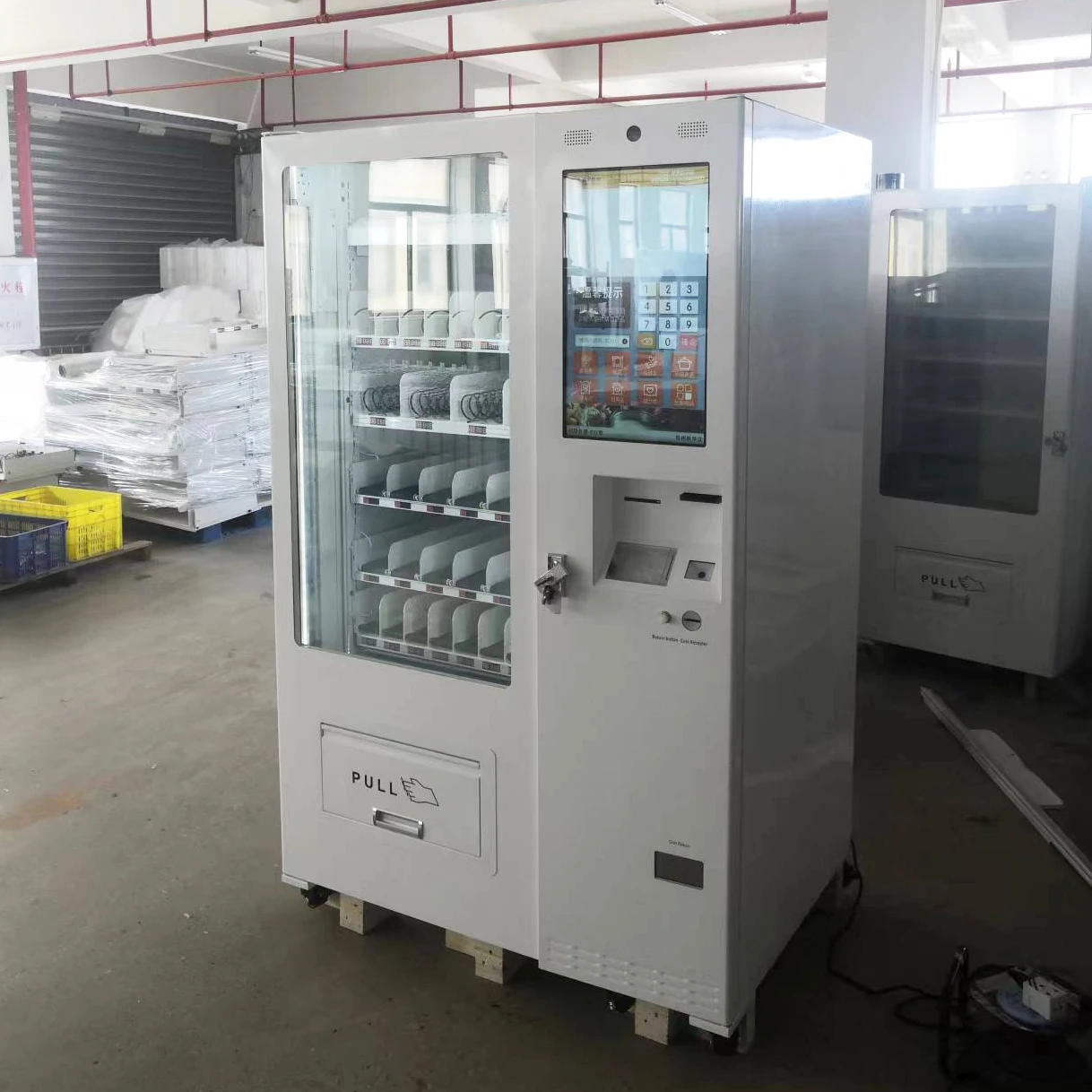 Milk tea coffee fresh juicer elevator vending machine with electronic touch screen supporting credit card payment