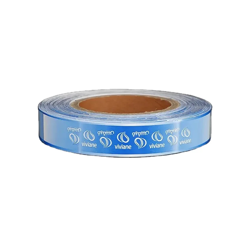 Self adhesive handle for collective drinks, hand held single pre layer packaging tape