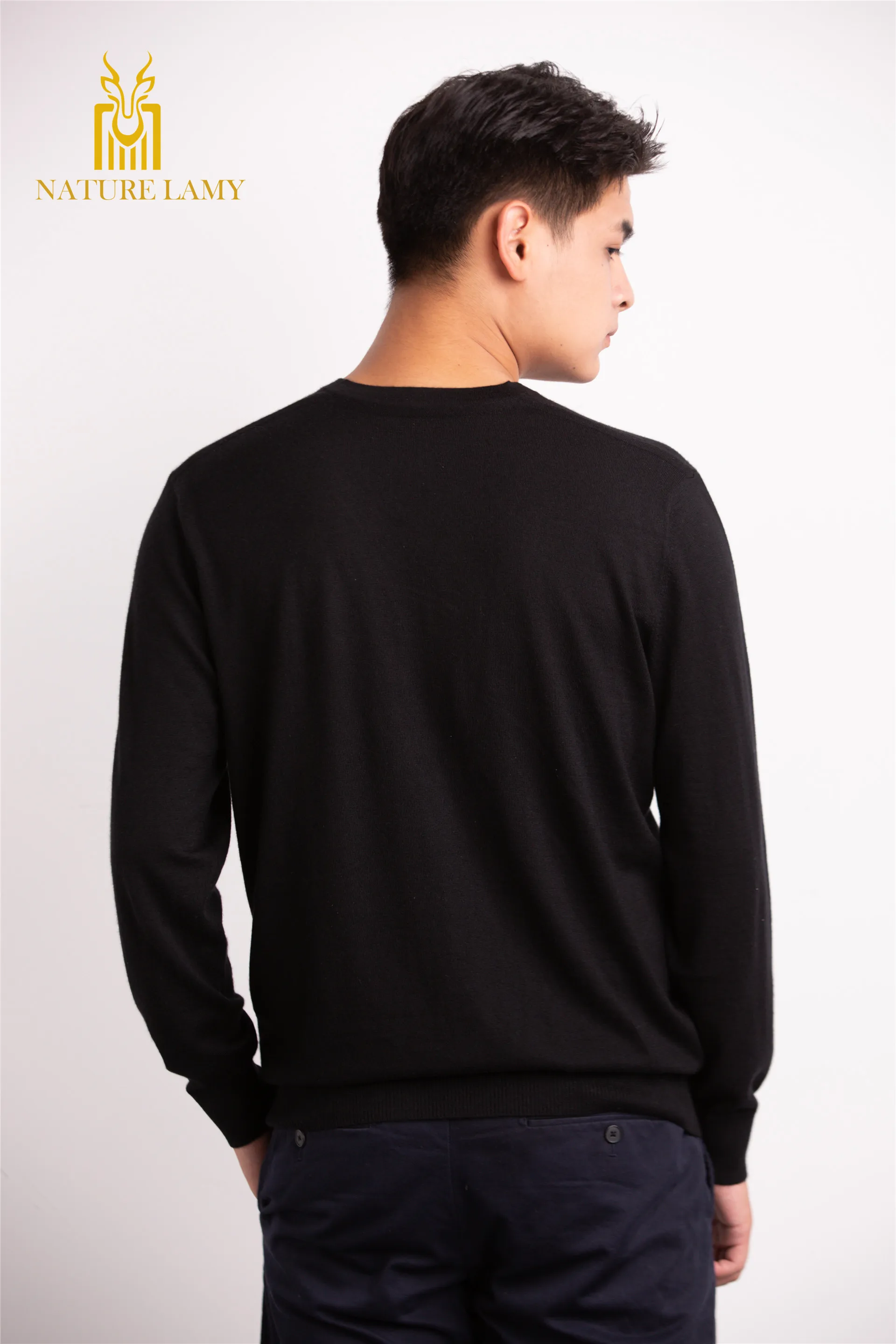 2024 Factory hot wholesale  Man V neck long sleeve  in high quality machine knitted cashmere sweater