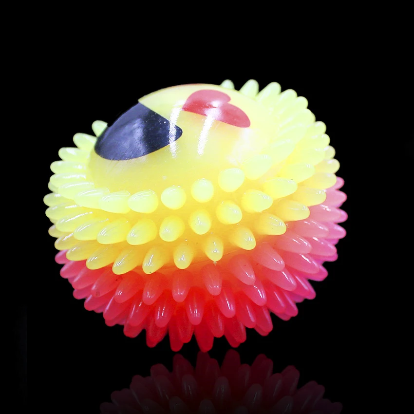 
Huayi TPR Cute Flashing Spiky Massage Ball Anti Stress Ball Pet Toys 