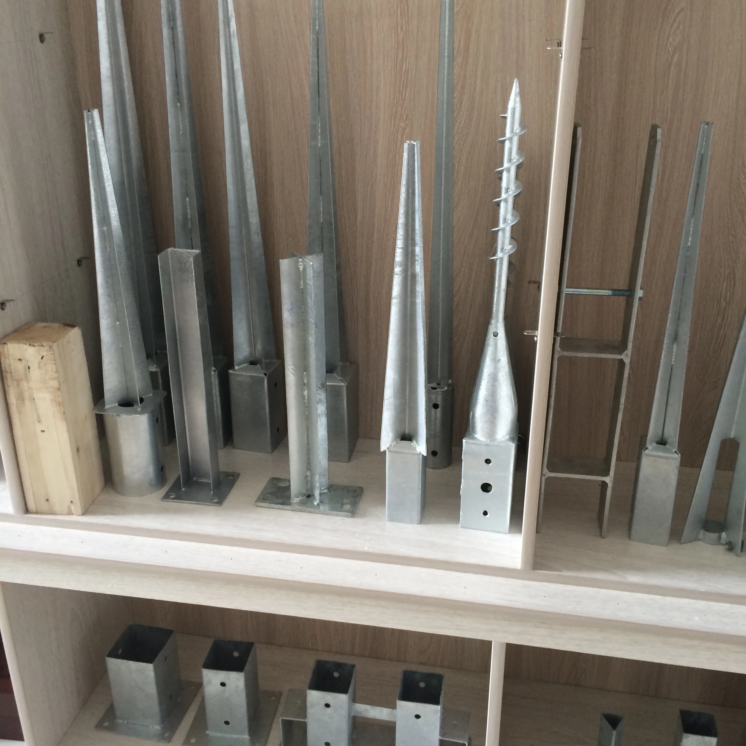 spike steel hot dipped galvanized pole anchor pointed wooden fence post support