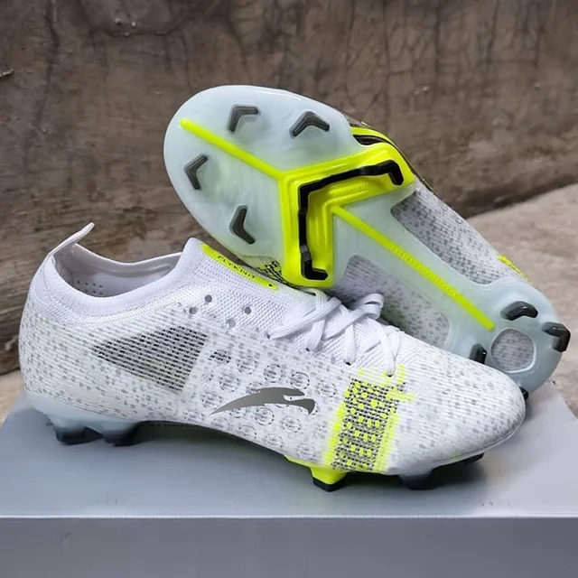 Futsal футбольные кроссовки оптовая продажа в Китае 2020 модная дешевая футбольная обувь для