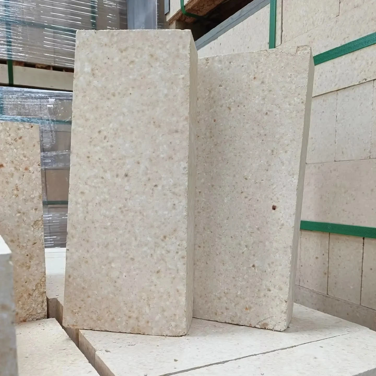 45% 55% 65% 75% Al2O3 Refractory High Alumina Brick of bauxite buyers in china alumina brick