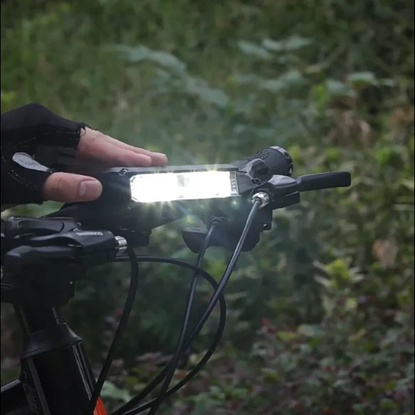 Waterproof Bicycle Light Set-USB Charging Front Tail & Headlight Power Supplied by Battery
